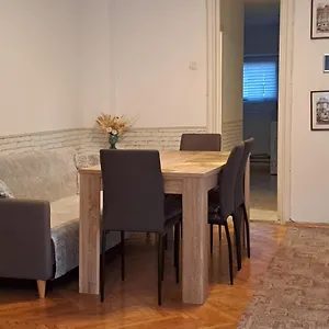 Apartament Downtown Piața Romana, Bucureşti