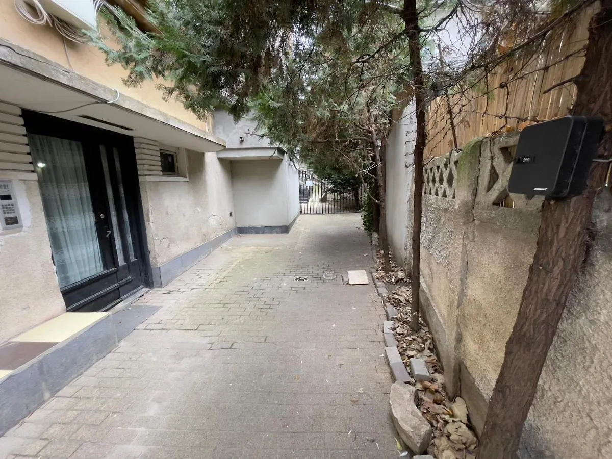 Apartamento City Center - Small&Cozy Studio Bucareste